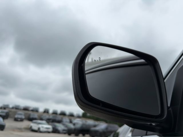 Used 2023 Ford Edge SEL w/ Convenience Package AWD/4WD image 12