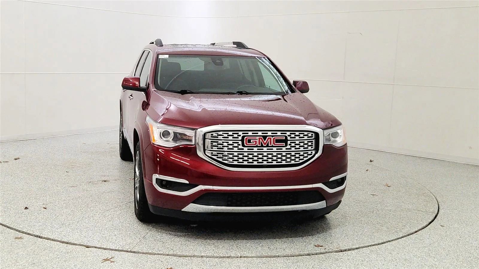 Used 2017 GMC Acadia Denali w/ Technology Package image 2