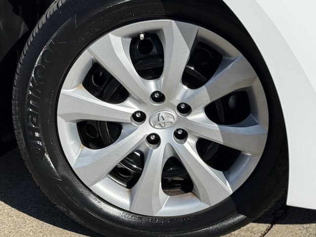 Used 2022 Toyota Corolla LE image 7