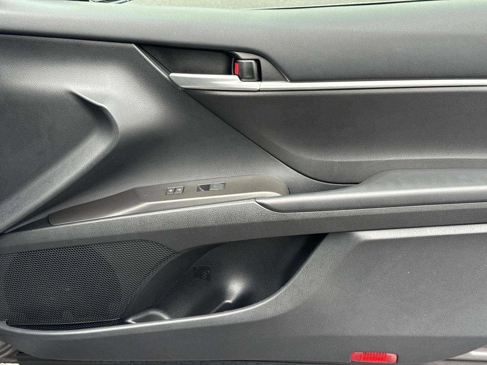 Used 2023 Toyota Camry LE image 17