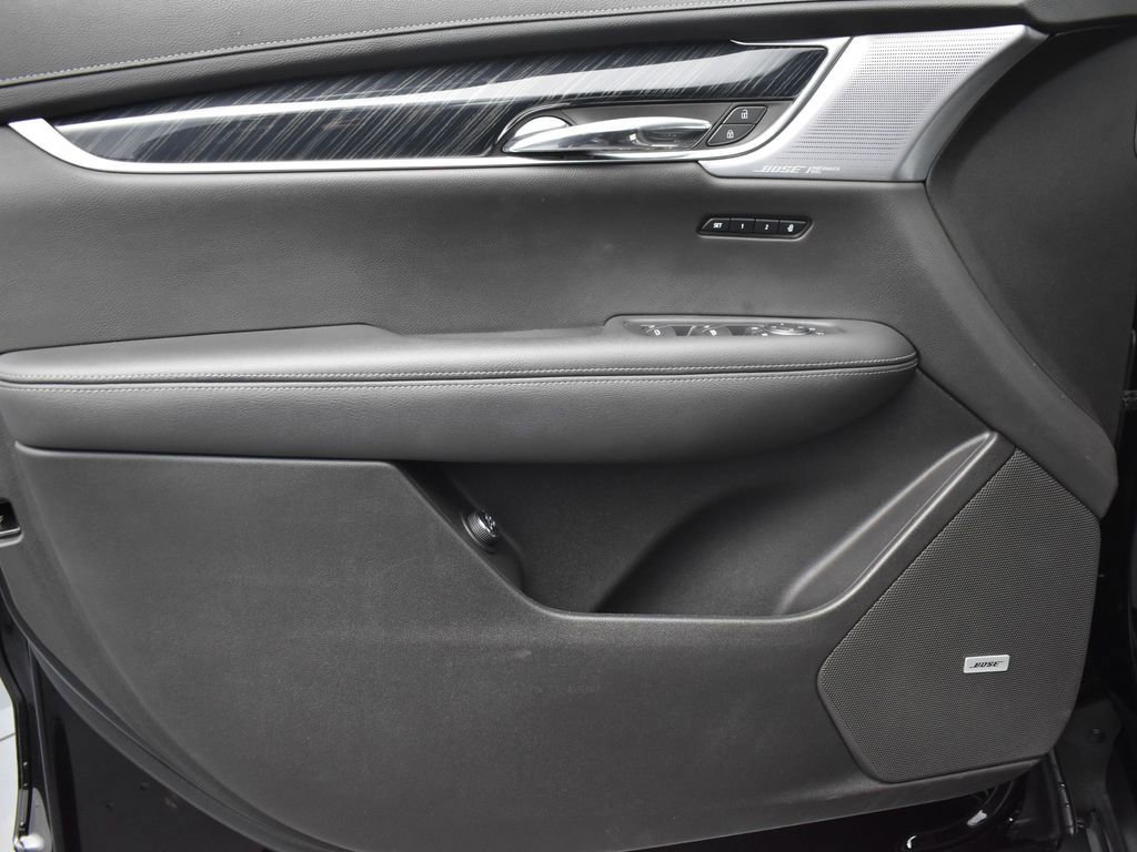 Used 2020 Cadillac XT6 Premium Luxury image 9