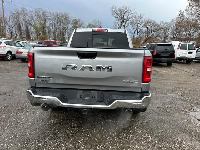 Used 2025 RAM 1500 Big Horn AWD/4WD image 4