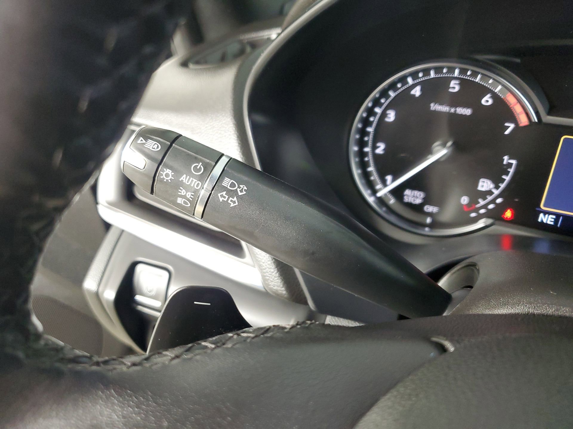 Used 2023 Cadillac CT4 Premium Luxury image 33