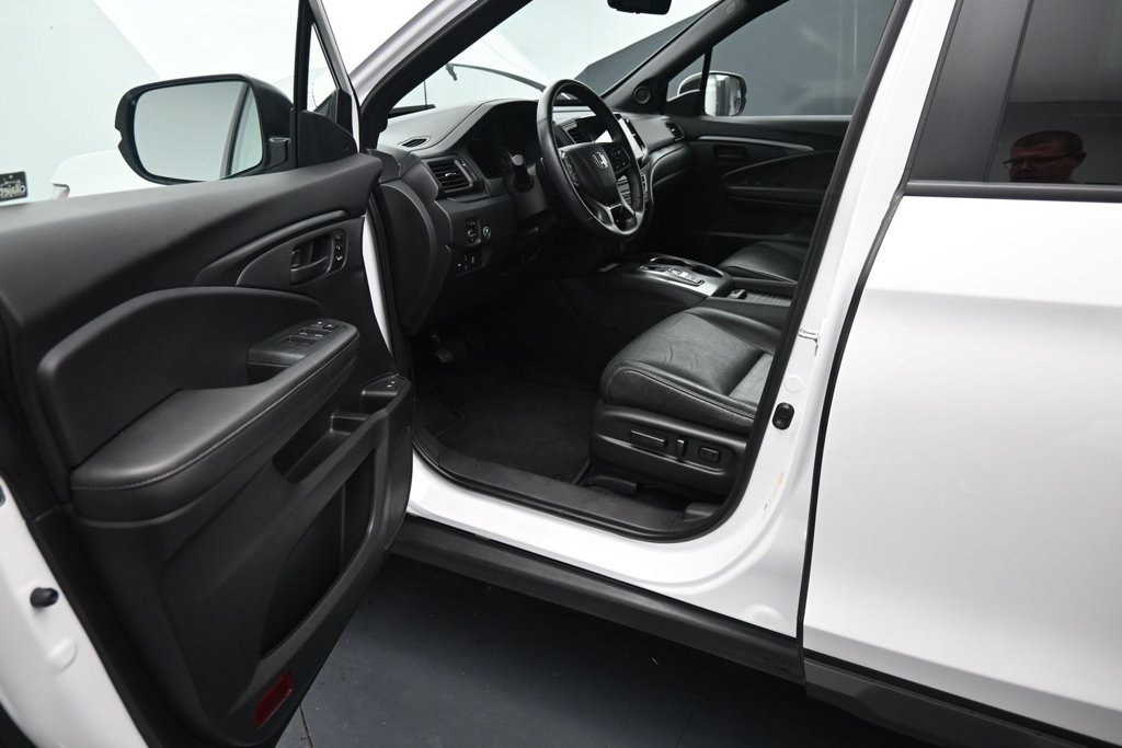 Used 2023 Honda Passport EX-L image 15