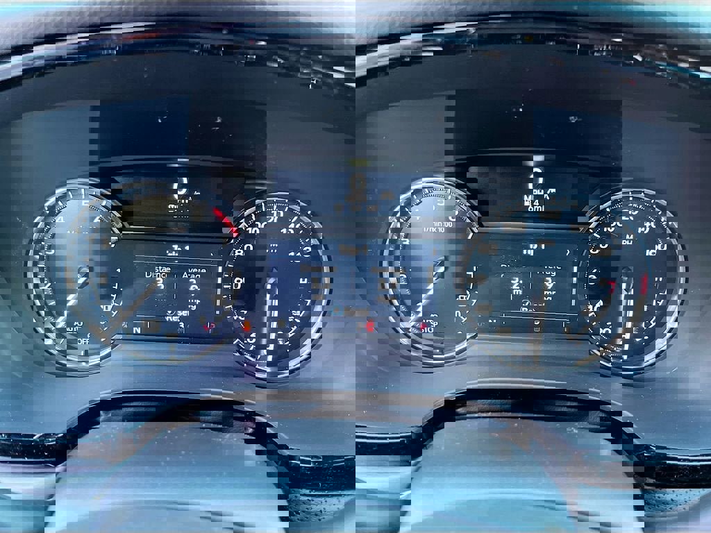 New 2026 Cadillac XT5 Luxury image 12