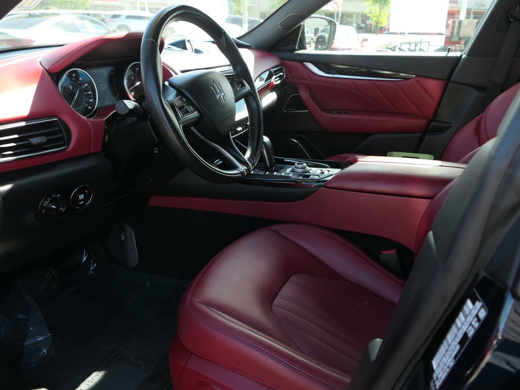 Used 2022 Maserati Levante GT image 11