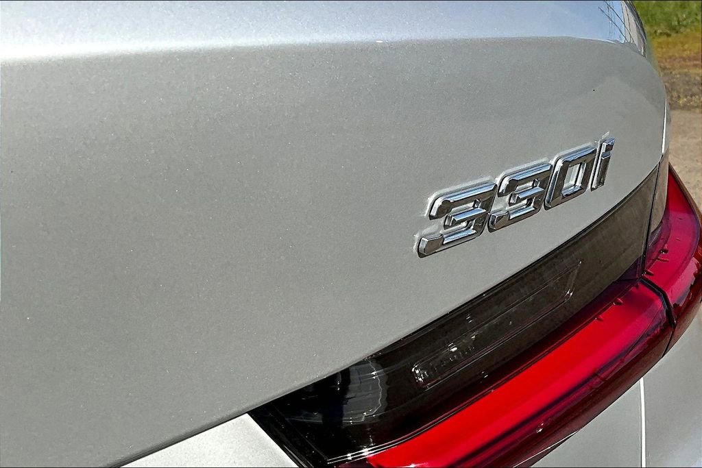 Used 2019 BMW 330i Sedan w/ Convenience Package RWD image 33
