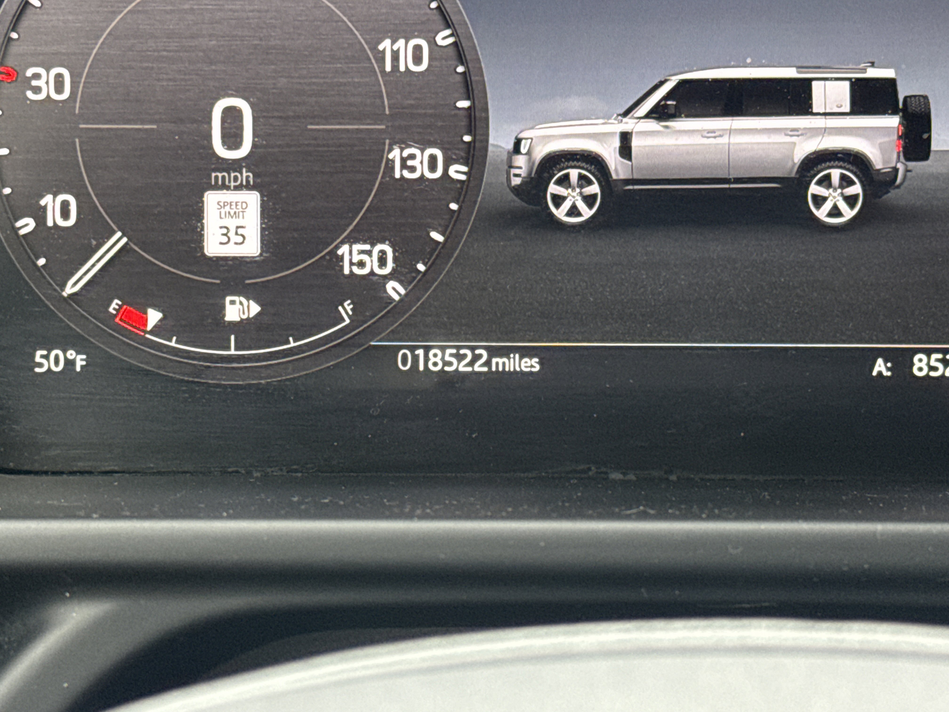 Used 2024 Land Rover Defender 110 X-Dynamic SE image 21