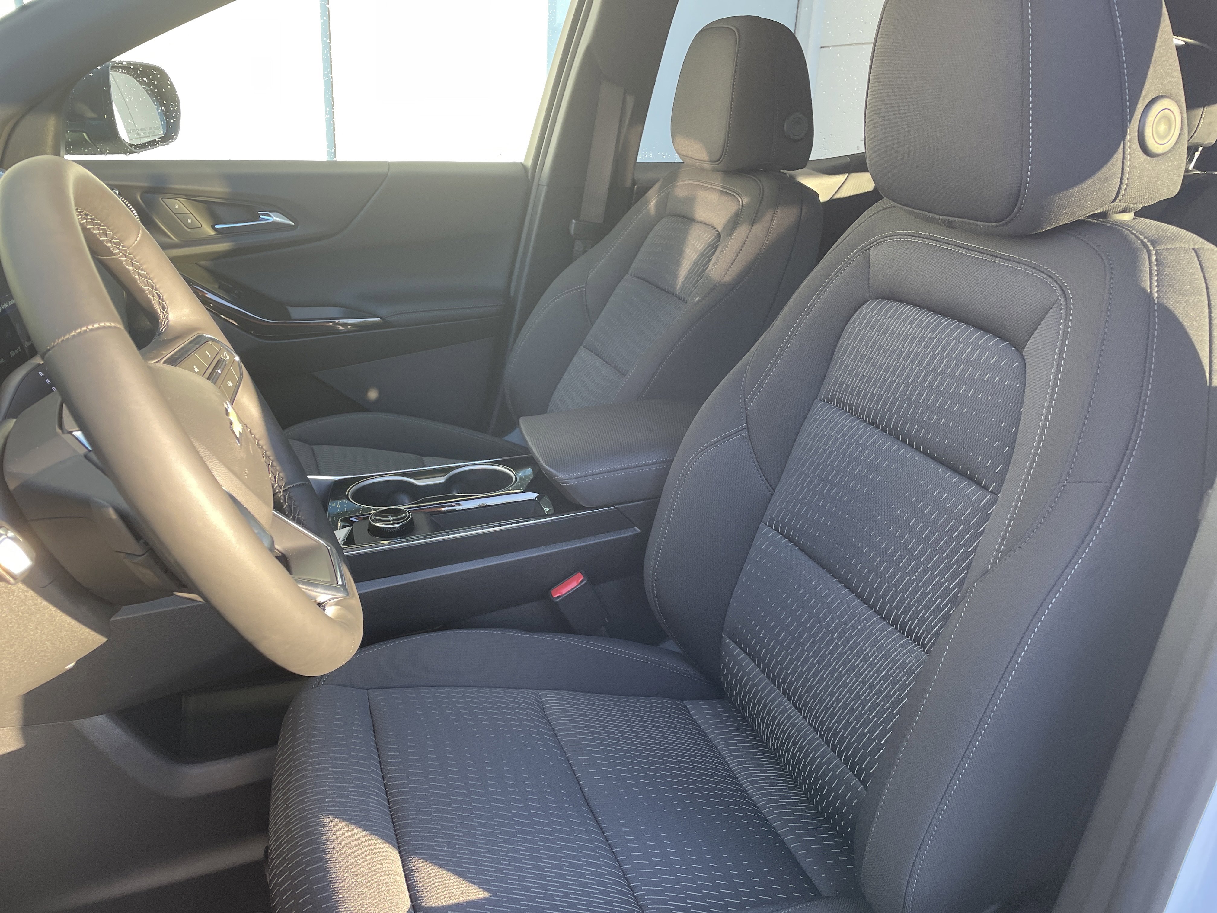 New 2026 Chevrolet Equinox LT image 11