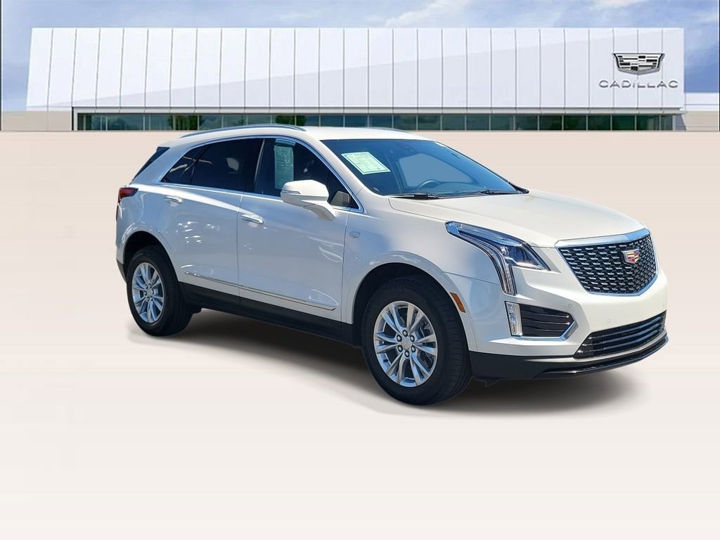 Used 2025 Cadillac XT5 Luxury image 2