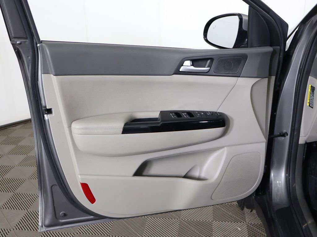 Used 2018 Kia Sportage EX image 20