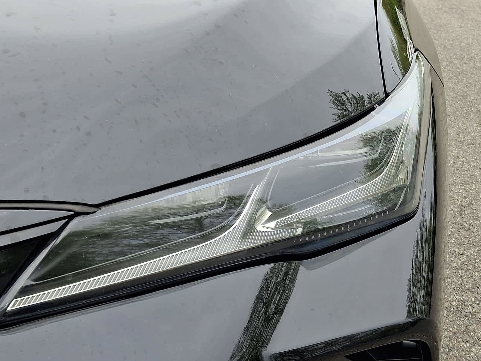Certified 2019 Toyota Avalon Touring w/ All Weather Liner Package FWD image 10