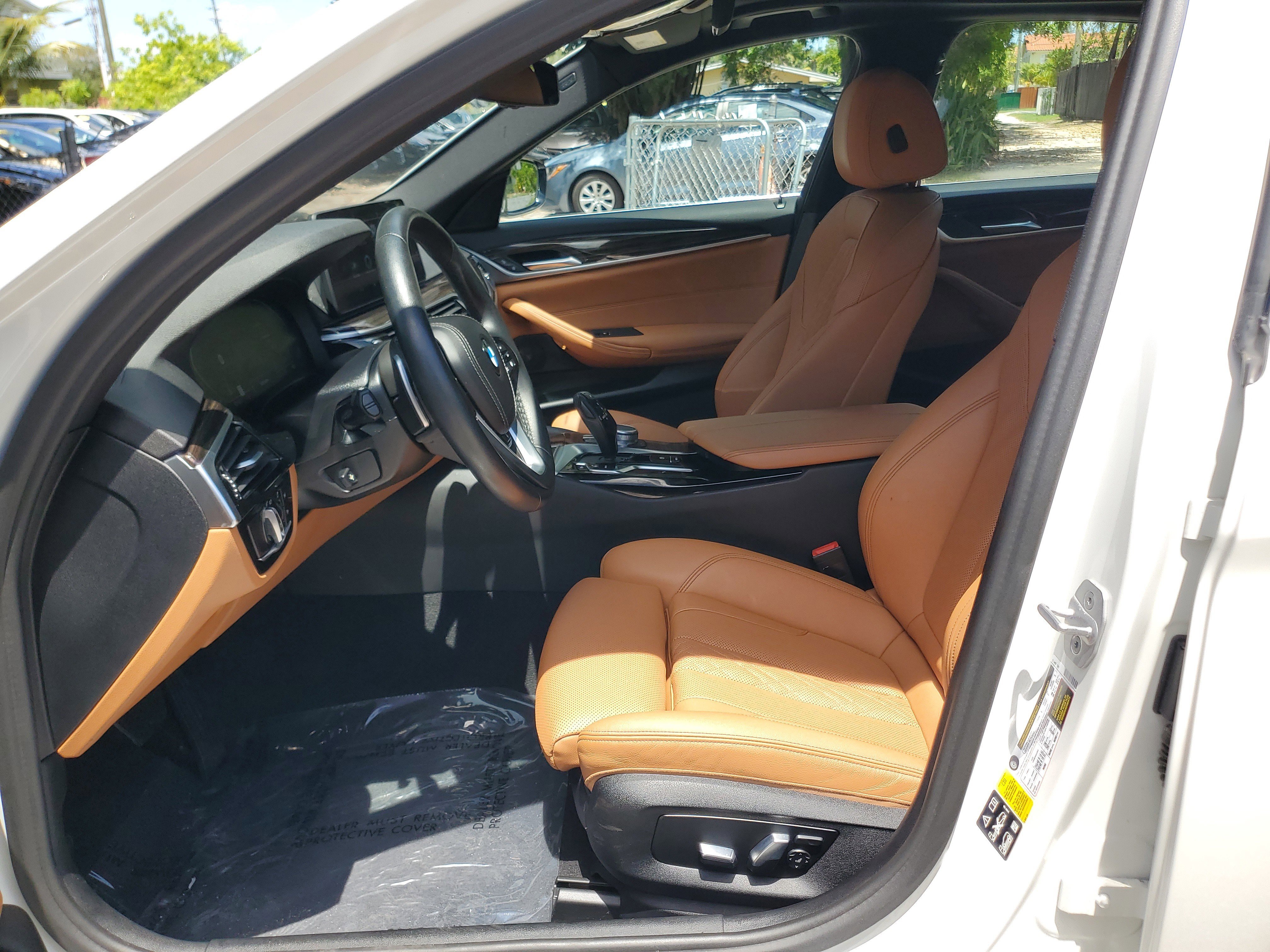 Used 2022 BMW 530i xDrive w/ Convenience Package image 17