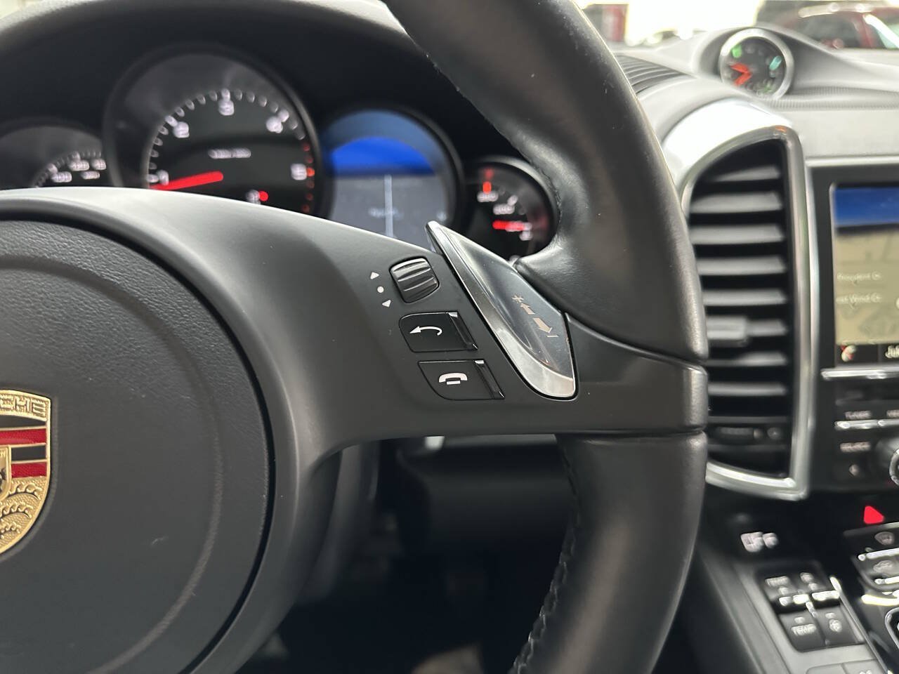 Used 2014 Porsche Cayenne Diesel AWD/4WD image 22