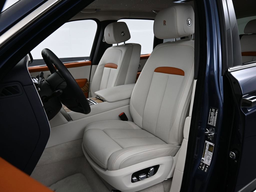 Certified 2024 Rolls-Royce Cullinan AWD/4WD image 5