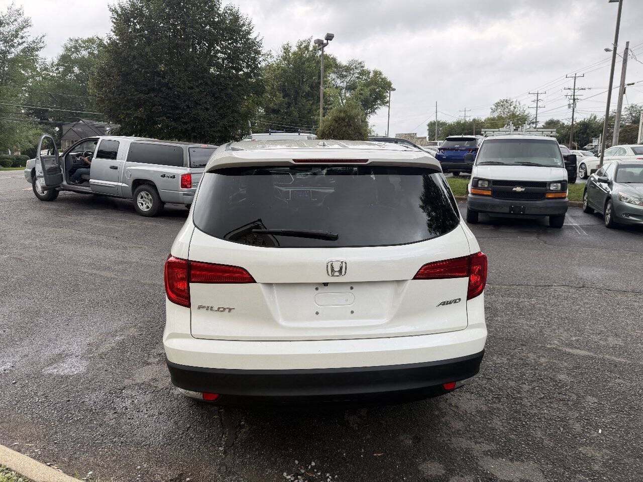 Used 2018 Honda Pilot EX-L image 5