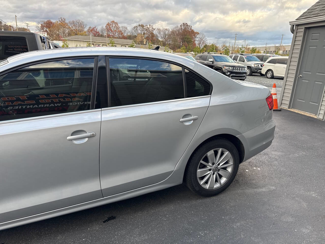 Used 2015 Volkswagen Jetta Sport image 5