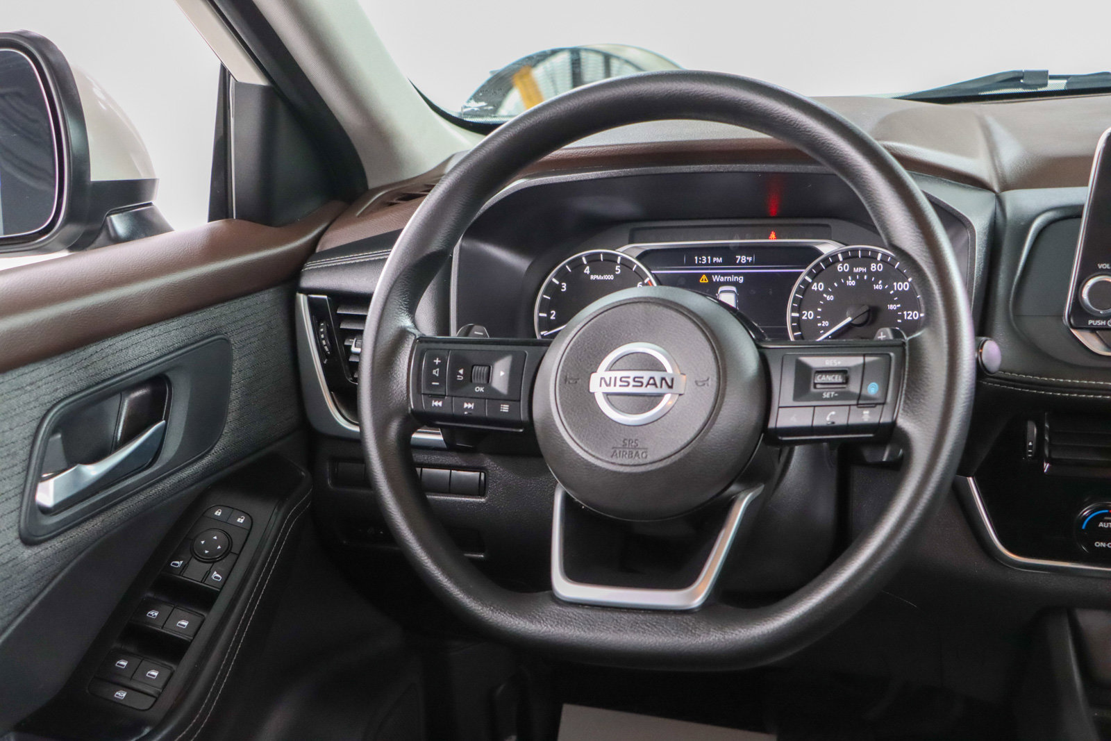 Used 2021 Nissan Rogue SV image 12