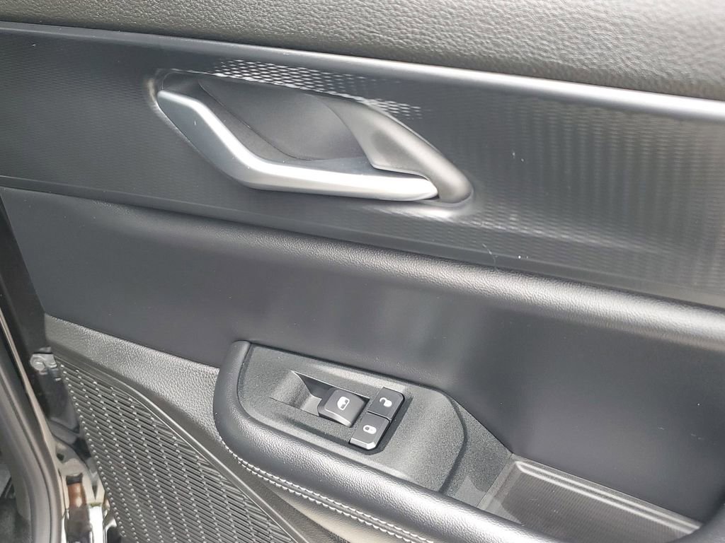 Used 2025 Jeep Grand Cherokee L Laredo w/ Luxury Tech Group I image 47