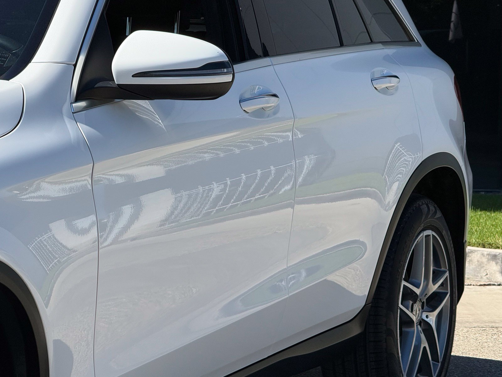 Used 2019 Mercedes-Benz GLC 300 image 4