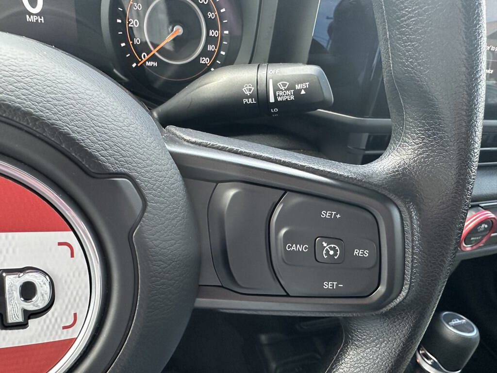 Used 2025 Jeep Gladiator Sport AWD/4WD image 18
