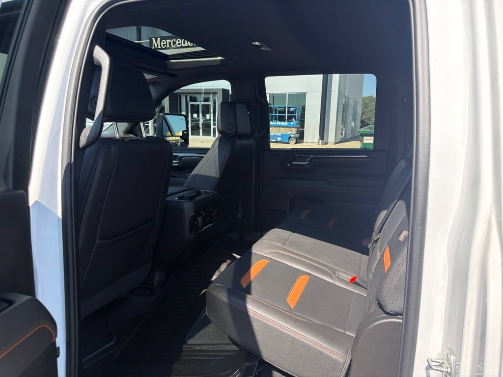 Used 2025 GMC Sierra 2500 AT4 AWD/4WD image 25