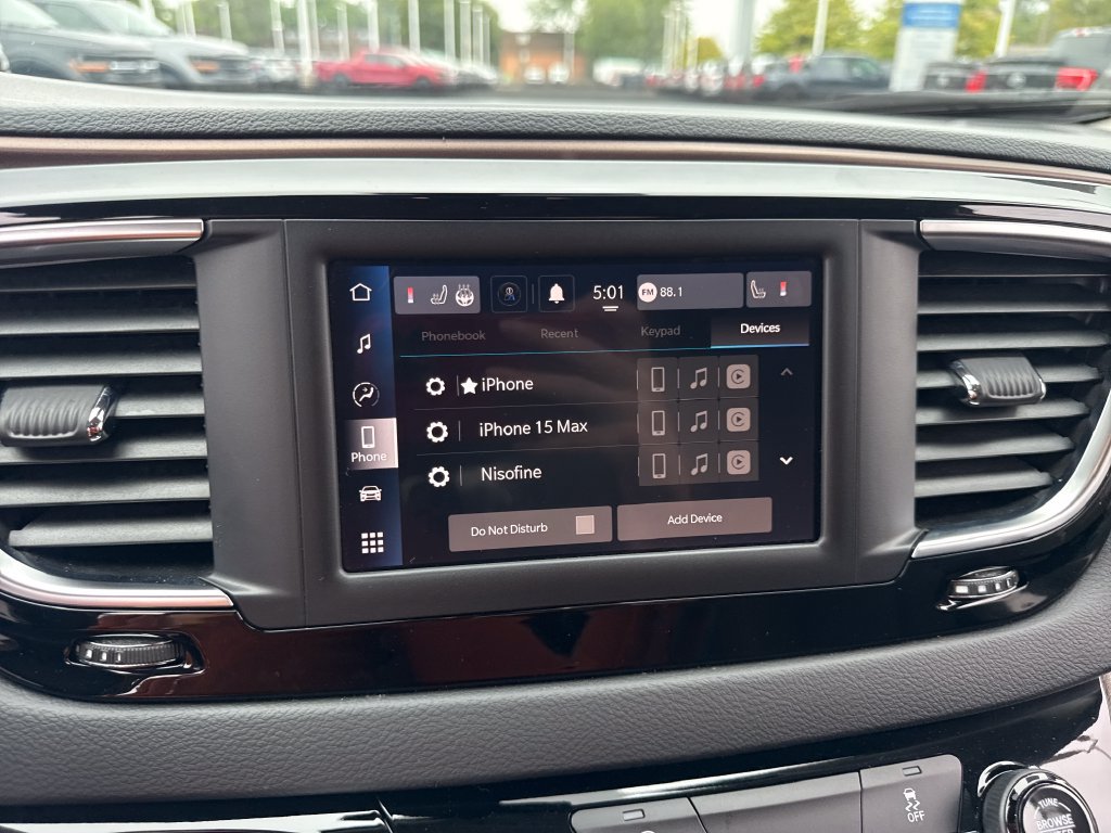 Used 2023 Chrysler Voyager LX FWD image 29