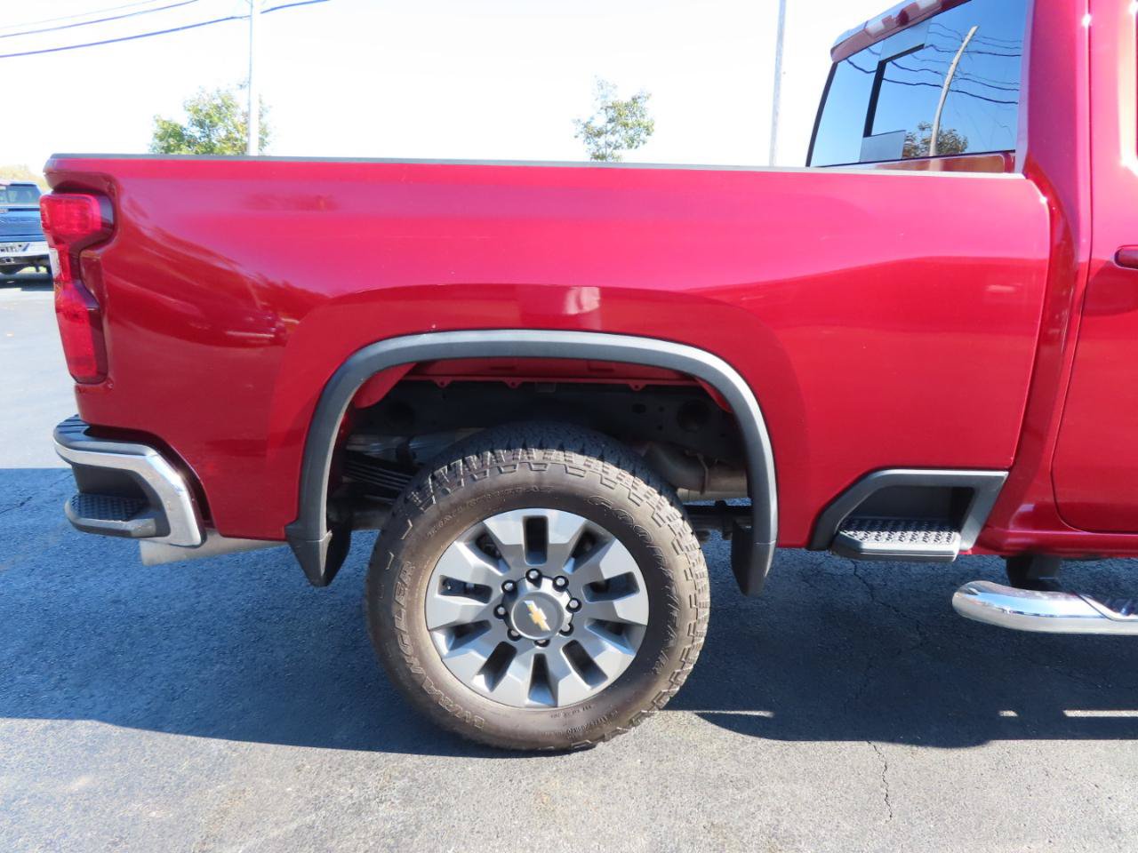 Used 2024 Chevrolet Silverado 2500 LT AWD/4WD image 22