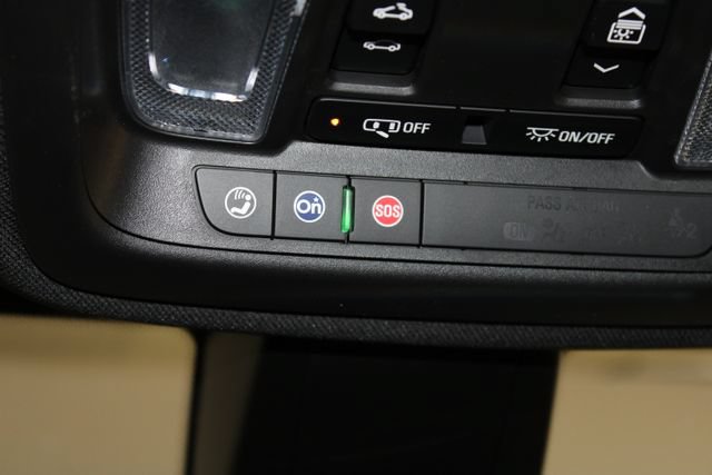 Certified 2023 Cadillac XT5 Premium Luxury w/ LPO, Floor Liner Package AWD/4WD image 34