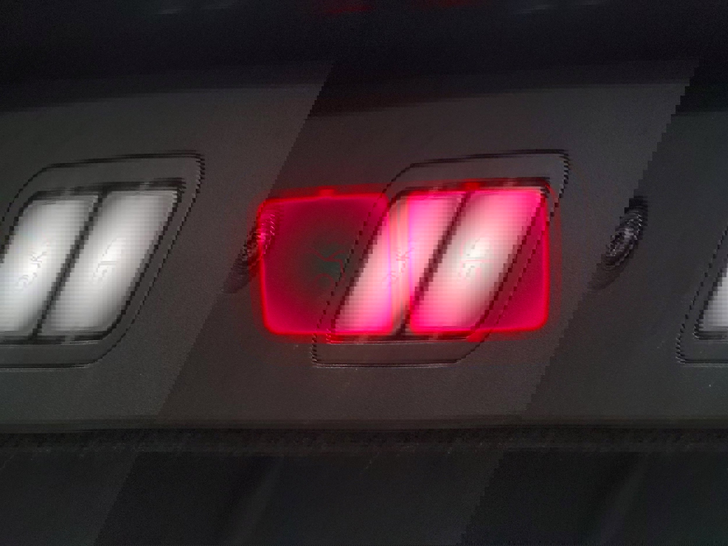 Used 2009 Mercedes-Benz E 350 4MATIC Sedan image 31