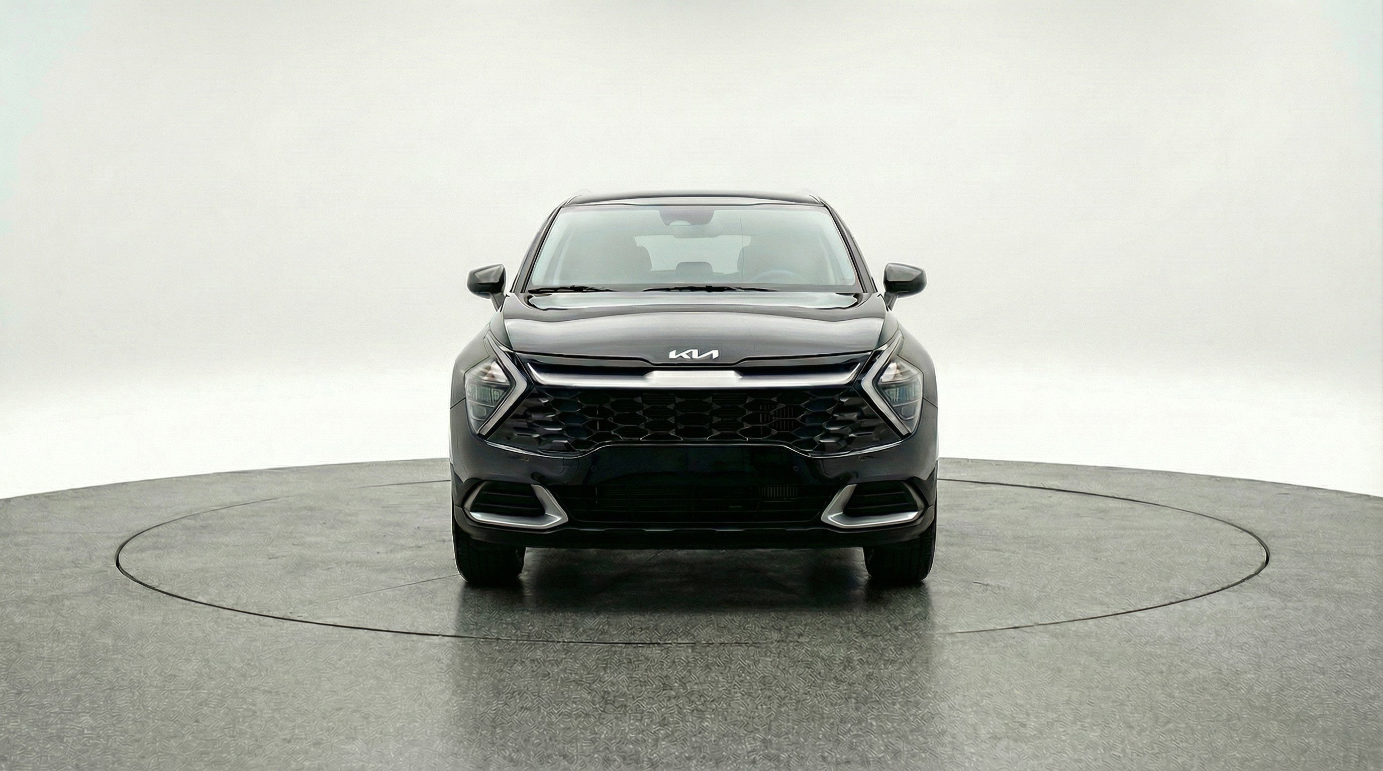 Used 2025 Kia Sportage LX image 2