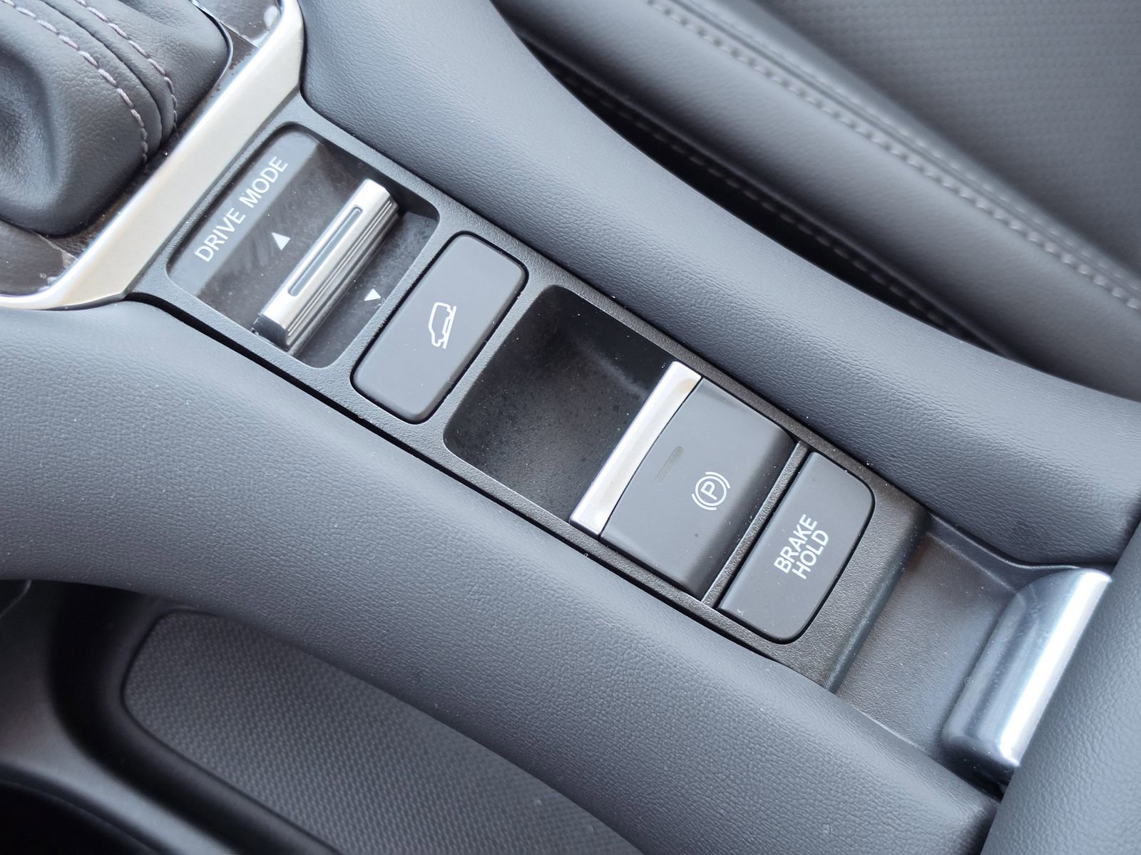 New 2026 Honda HR-V EX-L image 22