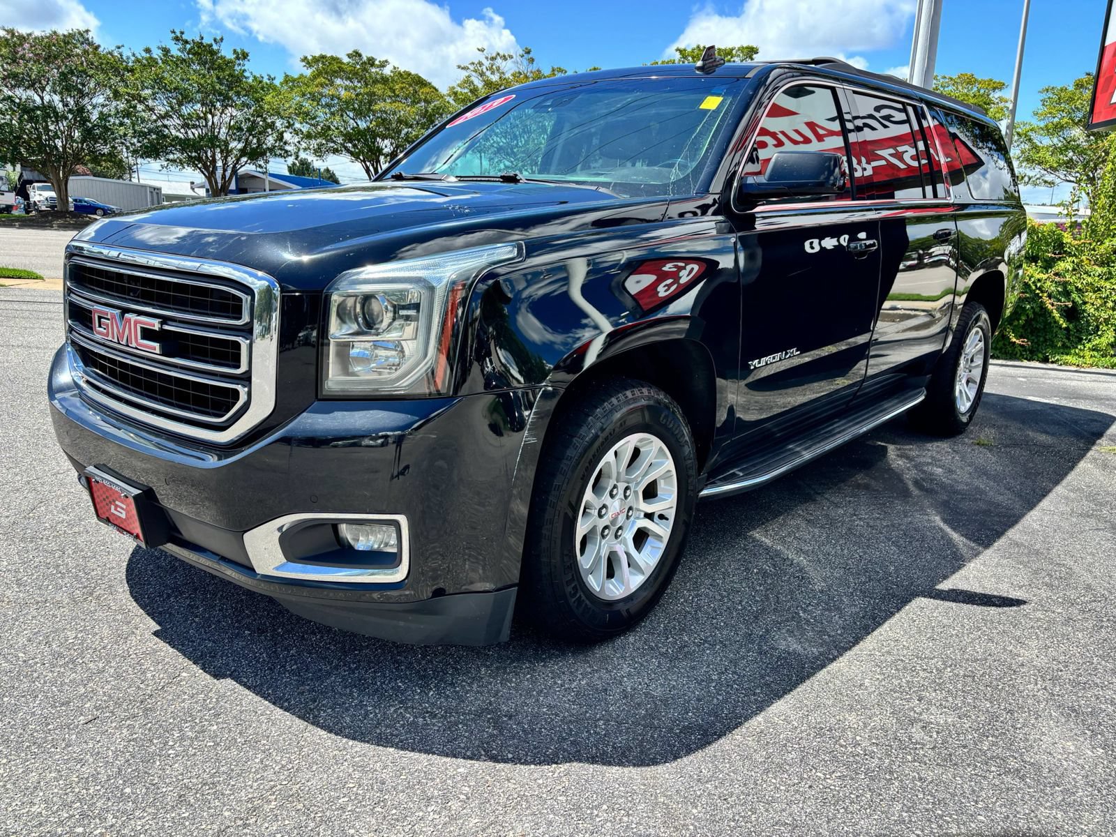 Used 2019 GMC Yukon XL SLT AWD/4WD image 7