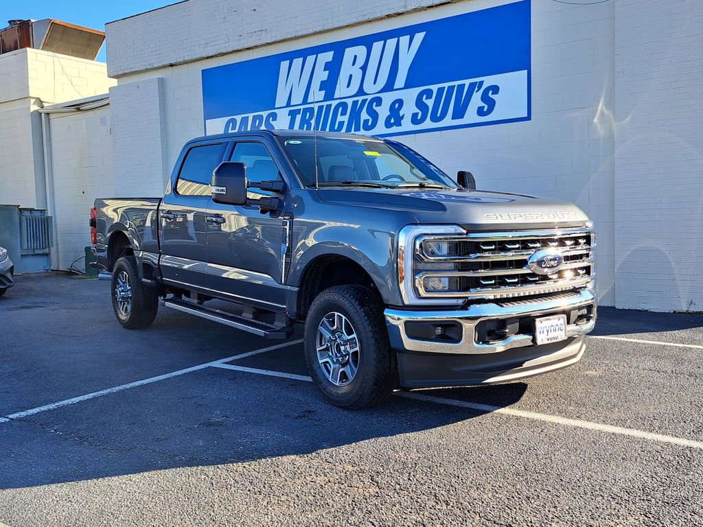 New 2026 Ford F250 Lariat w/ FX4 Off-Road Package
