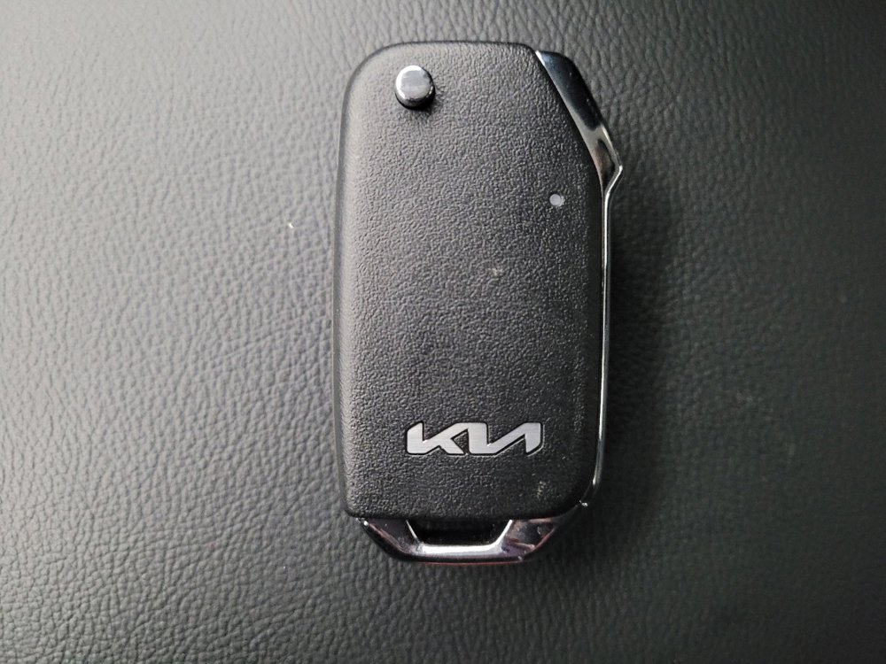 Used 2025 Kia Soul S image 32