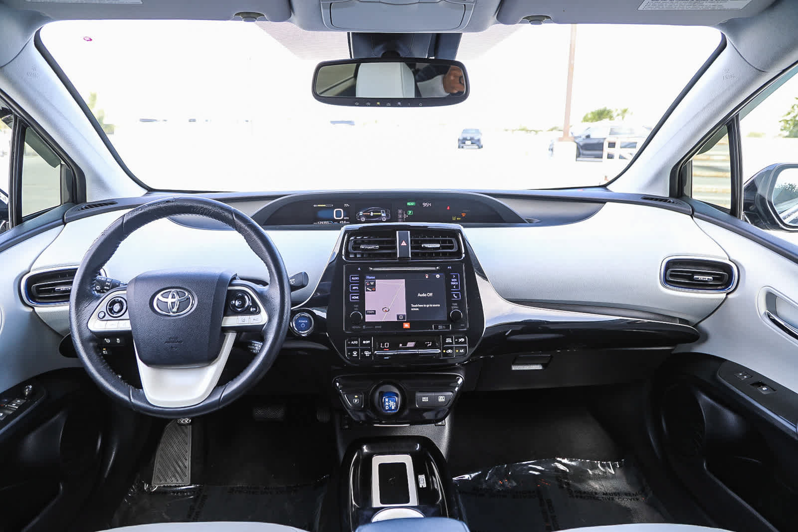 Used 2016 Toyota Prius Four Touring w/ Premium Convenience Package FWD image 12
