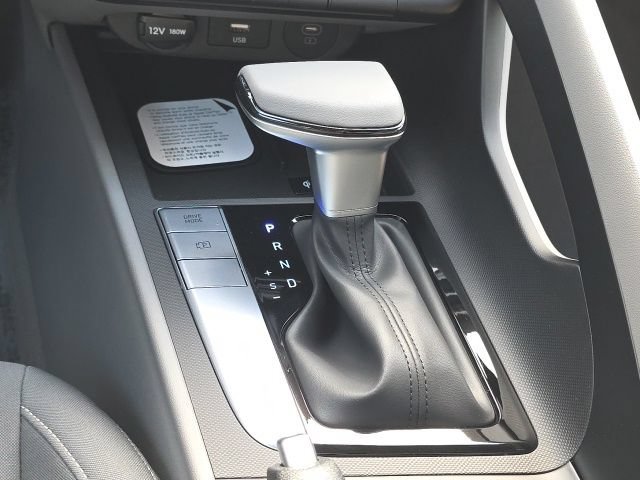 New 2026 Hyundai Elantra Sport FWD image 13