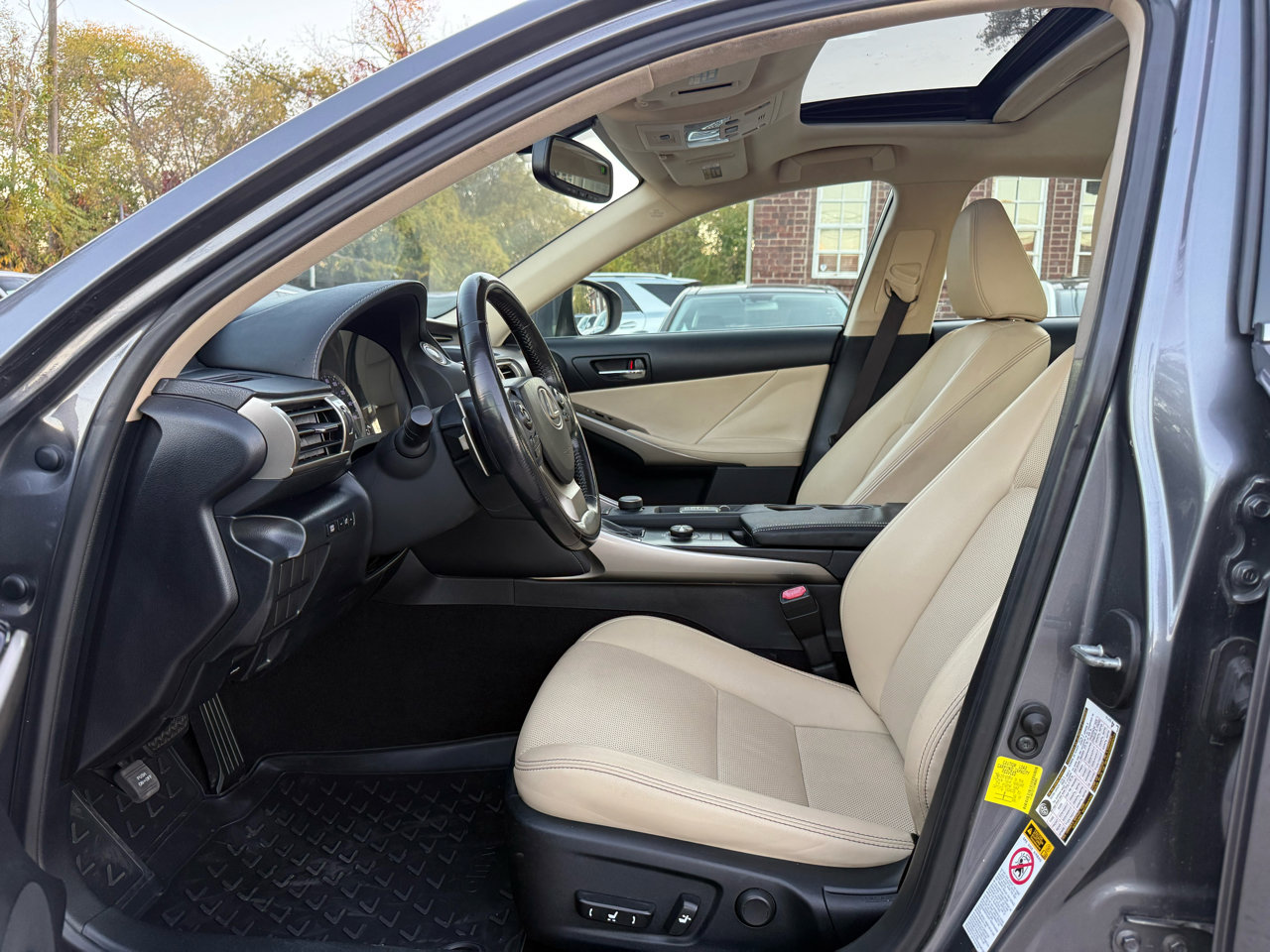 Used 2016 Lexus IS 200t image 15