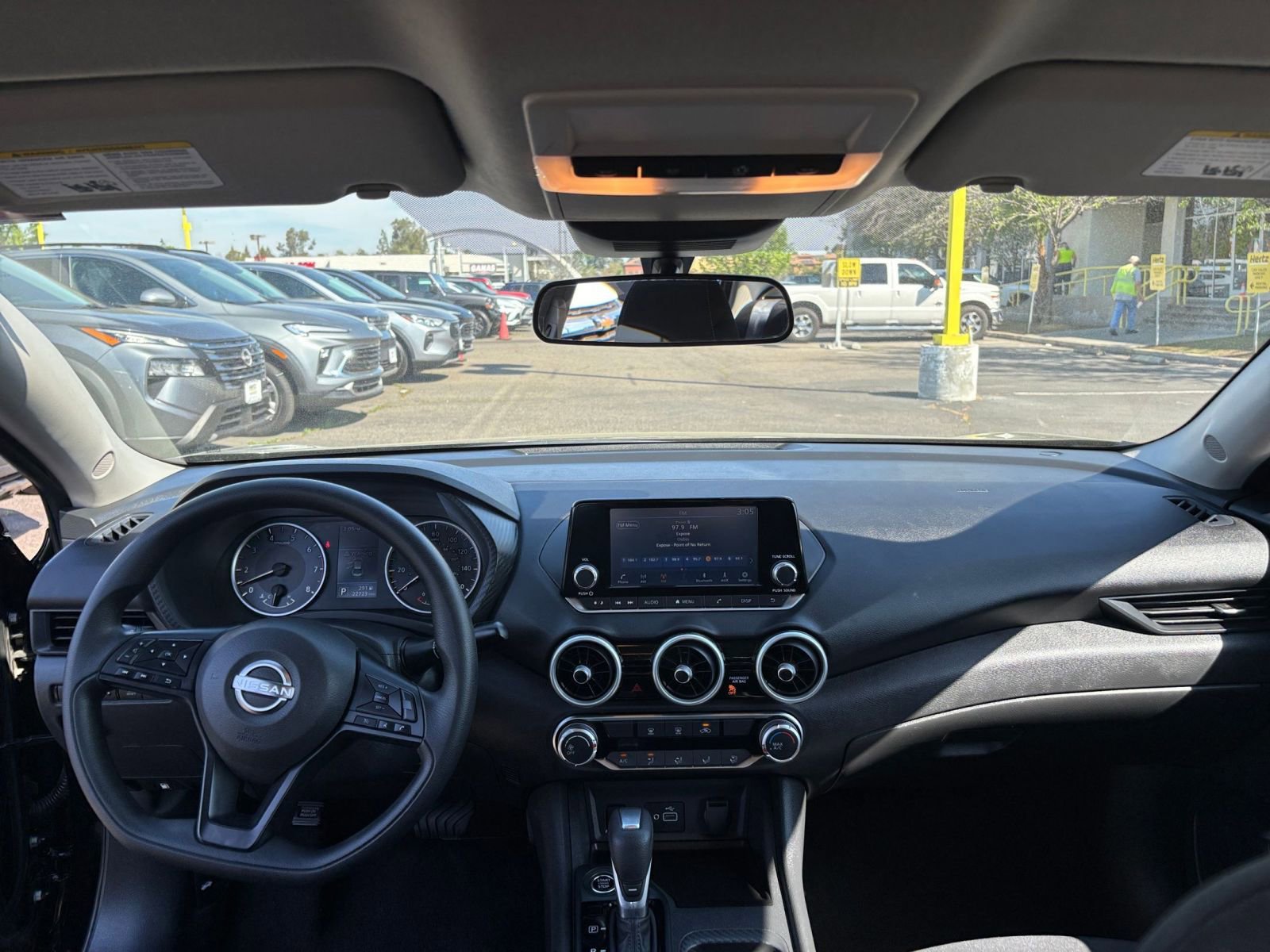 Used 2025 Nissan Sentra S image 31