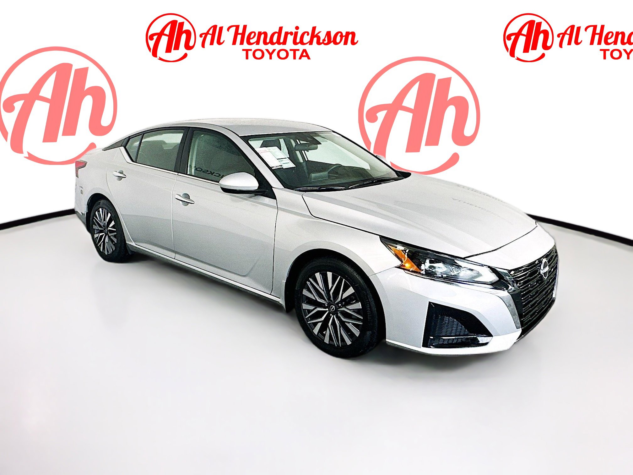 Used 2023 Nissan Altima 2.5 SV