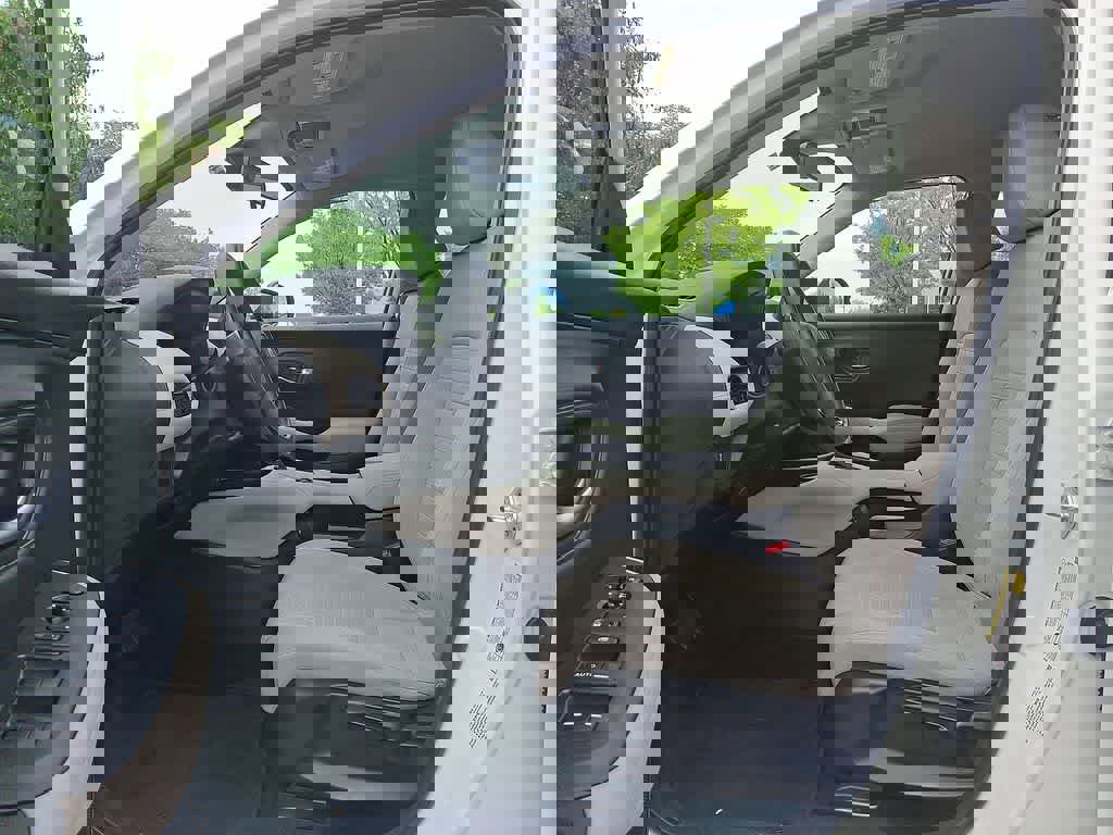 Certified 2023 Honda HR-V LX image 11