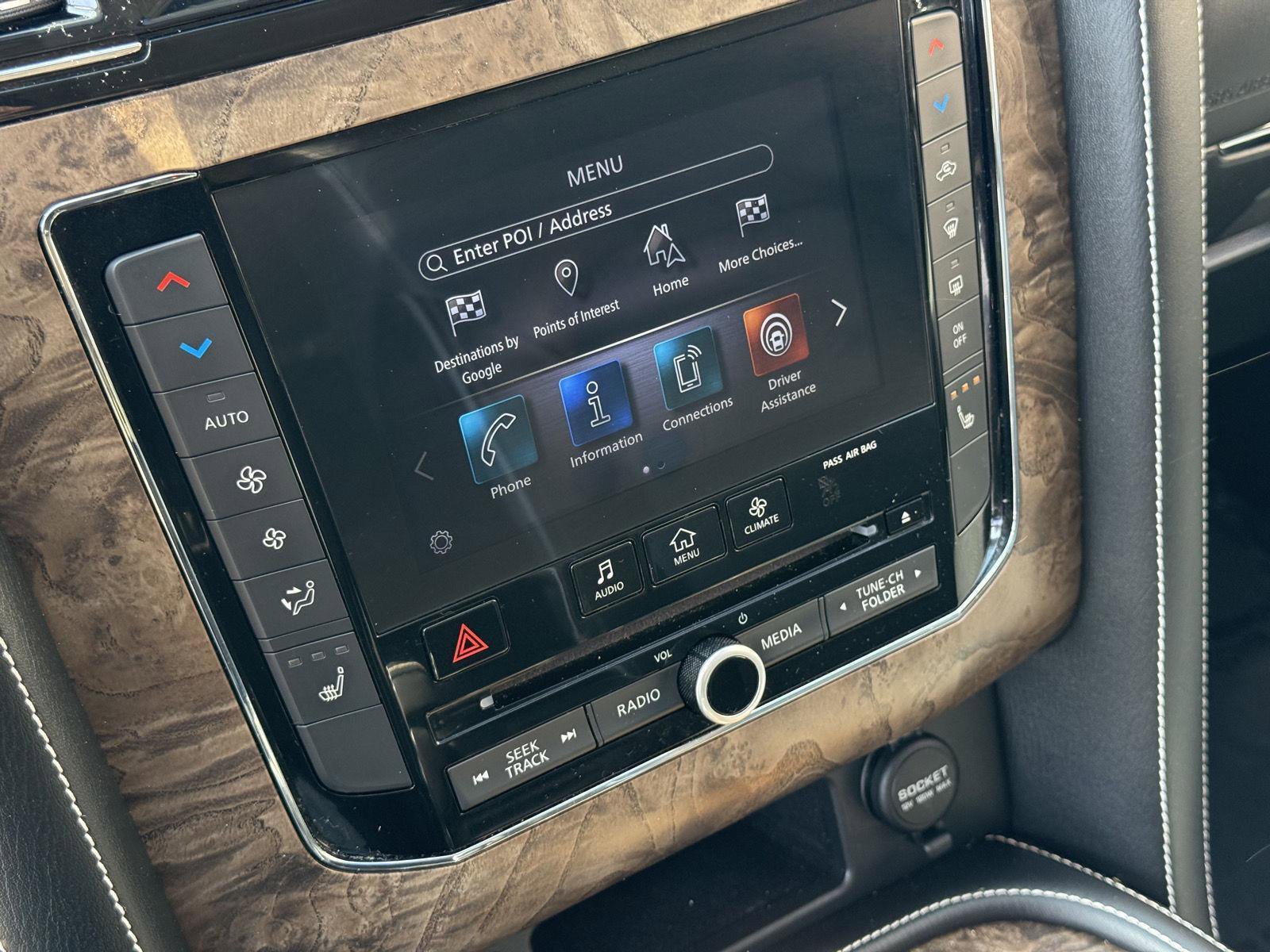 Used 2021 INFINITI QX80 Premium Select w/ All-Season Package AWD/4WD image 16