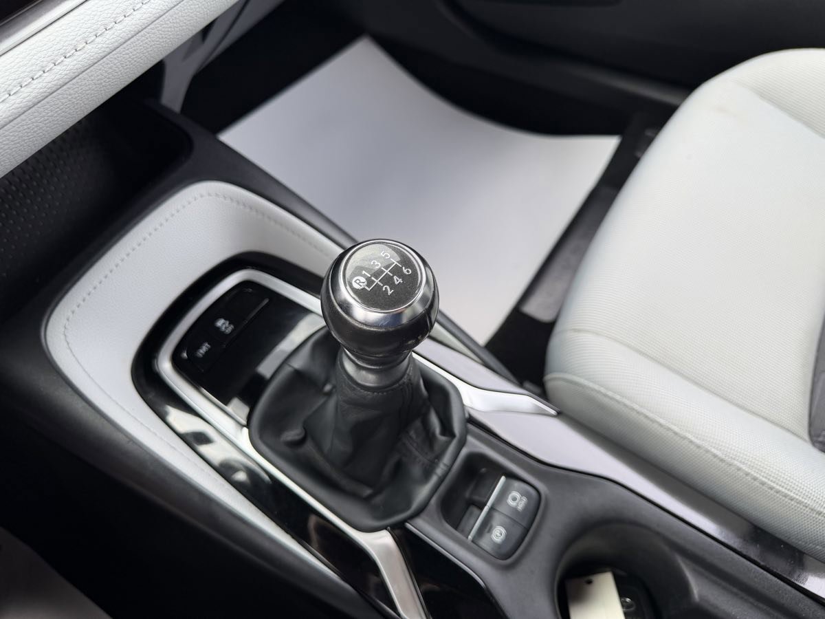 Used 2019 Toyota Corolla SE FWD image 33