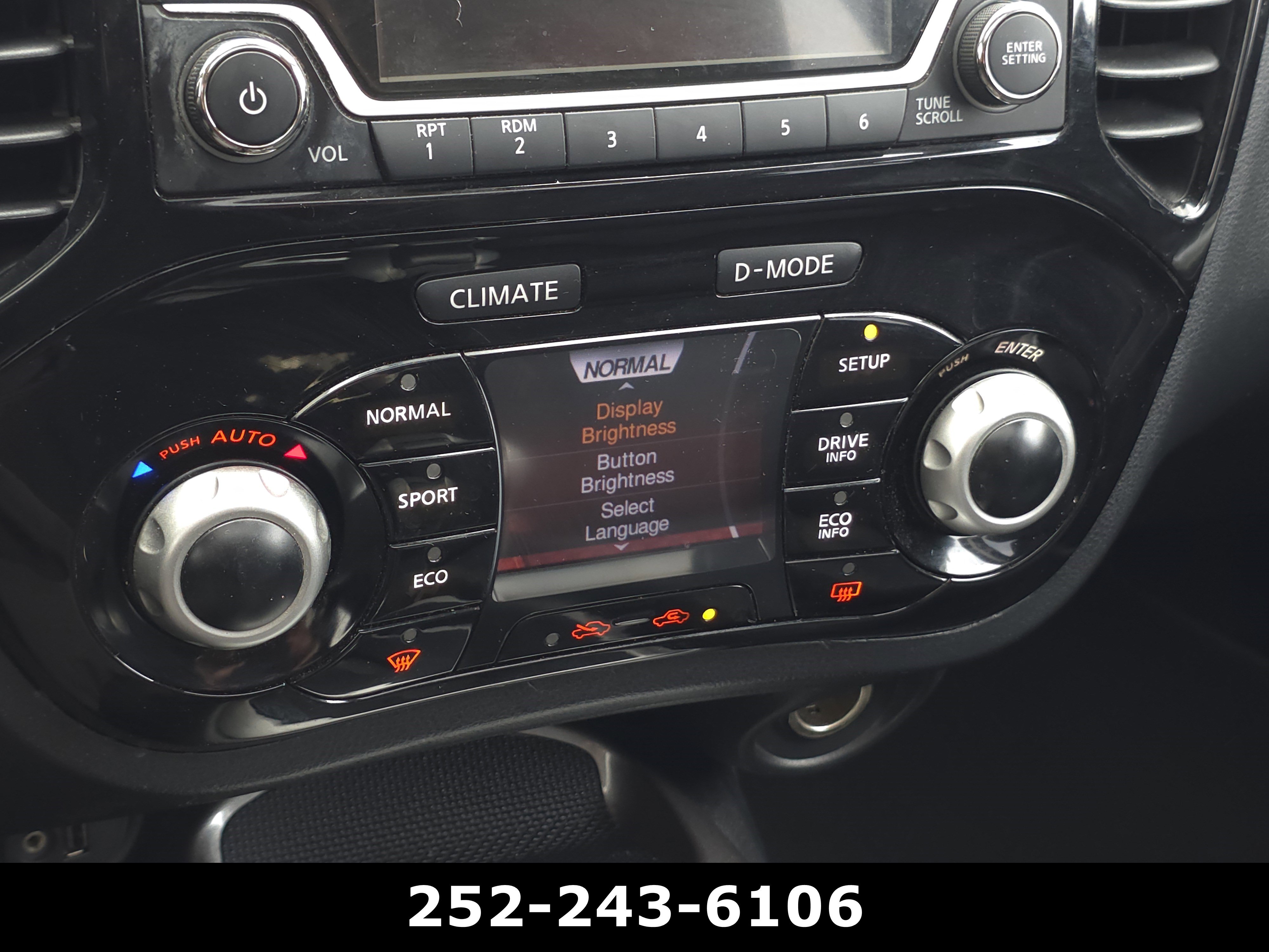 Used 2015 Nissan Juke SV image 13