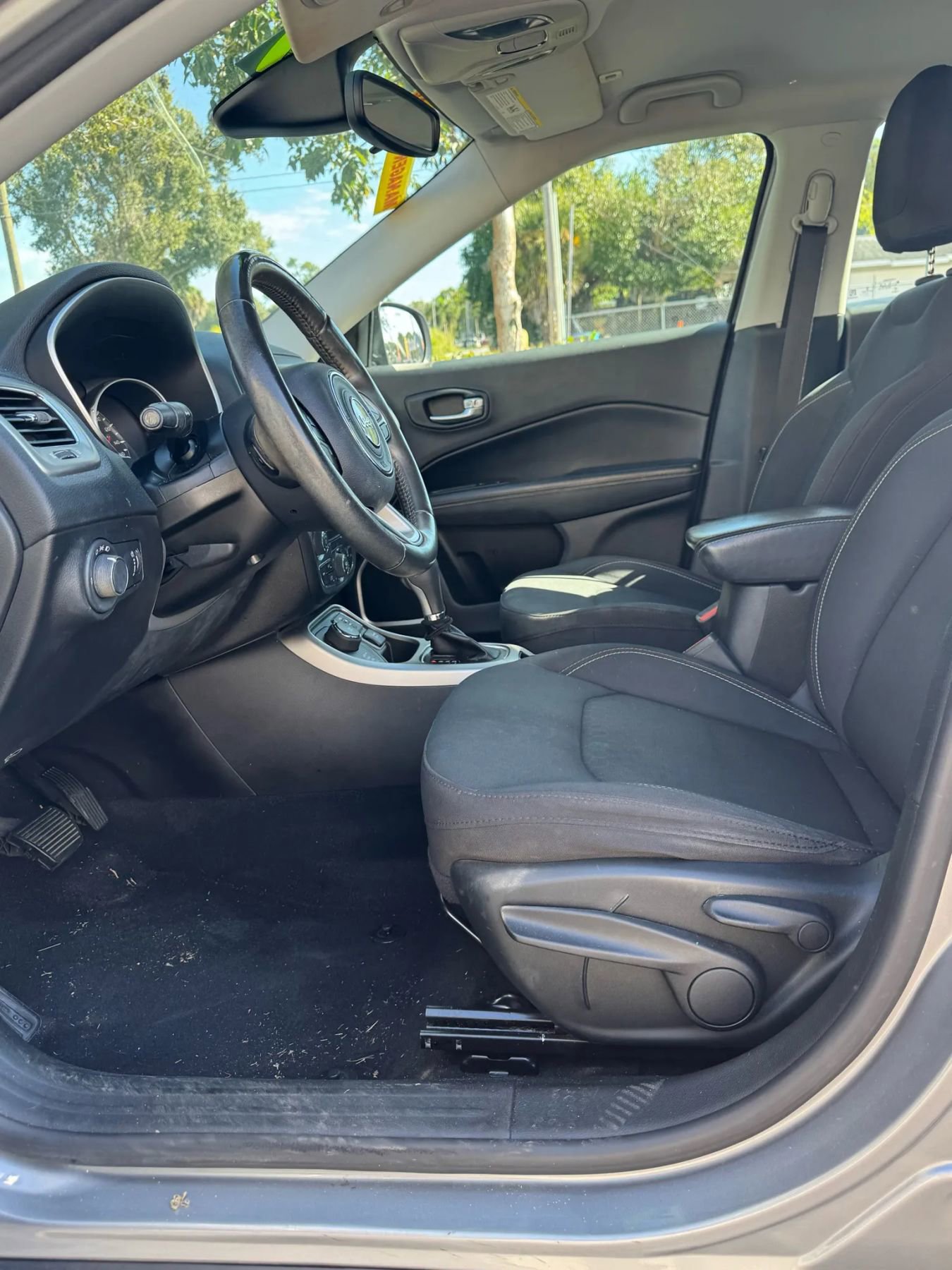 Used 2015 Jeep Compass Sport w/ Power Value Group image 8