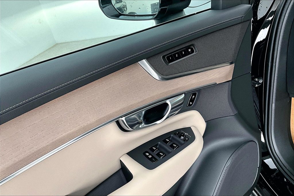 New 2026 Volvo XC90 B5 Core AWD/4WD image 22
