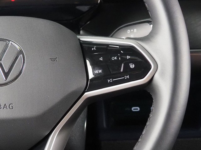 Used 2025 Volkswagen ID. Buzz Pro S RWD image 20