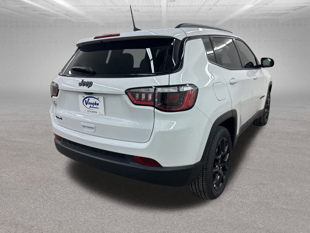 New 2026 Jeep Compass Latitude image 11