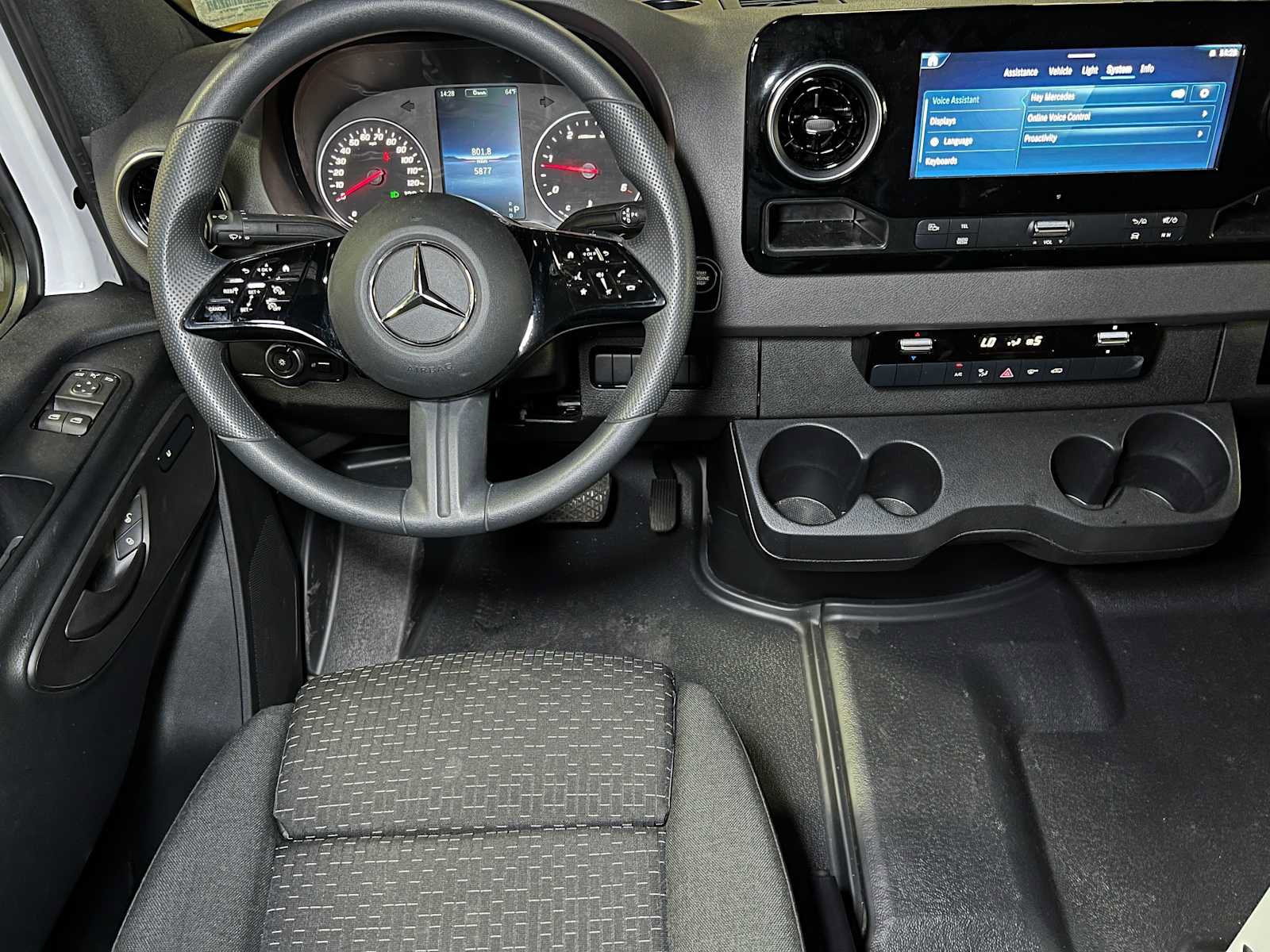 Used 2025 Mercedes-Benz Sprinter 2500 image 36