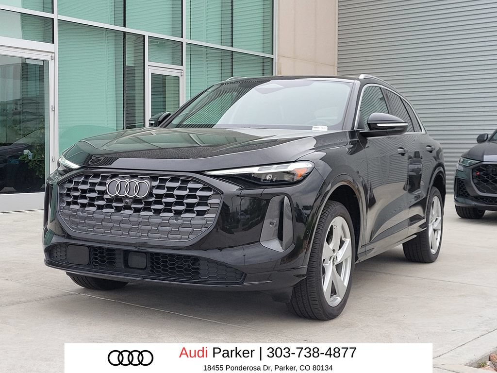 Used 2025 Audi Q5 Premium Plus w/ Premium Plus AWD/4WD image 4
